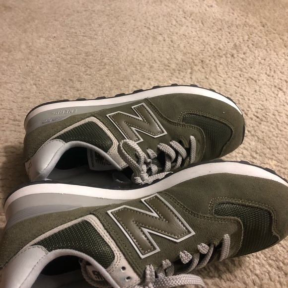 Men’s New Balance sneakers - Picture 3 of 6